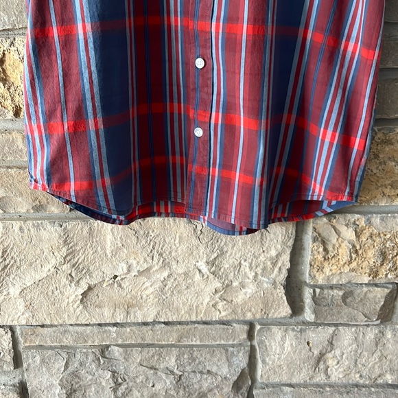 Columbia Short Sleeve Button Down Shirt Size Large Regular Fit - Picture 8 of 14